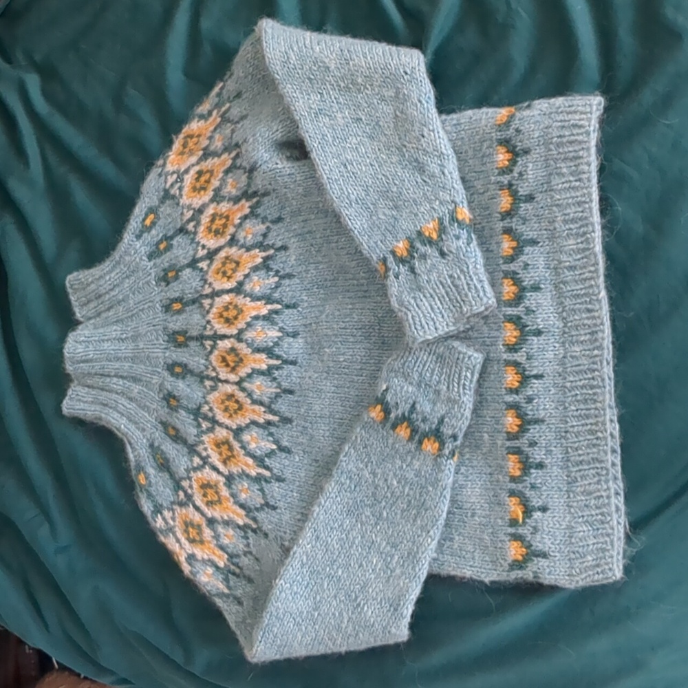 Handknit Icelandic Sweater